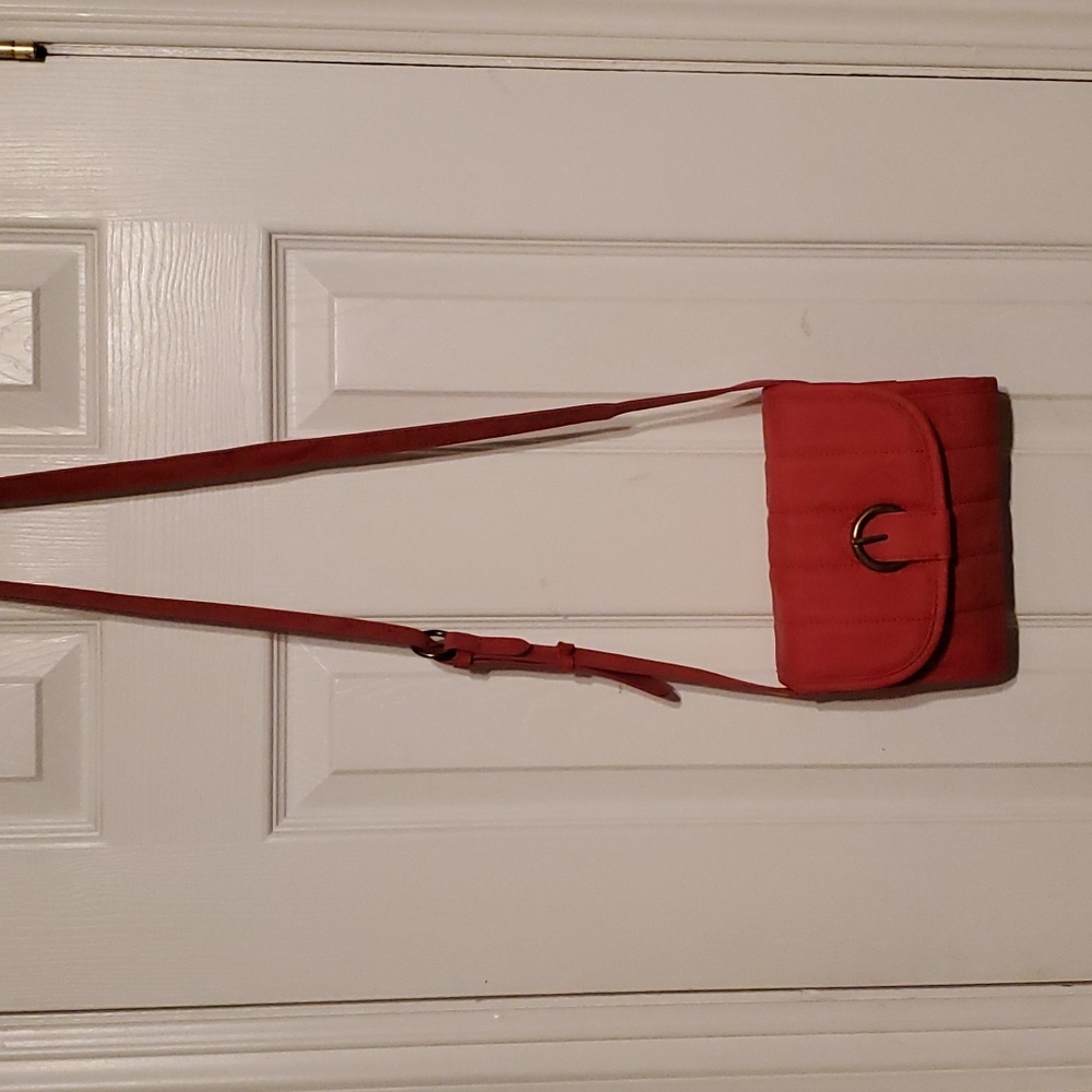 Universal Thread Buckle Flap Red Crossbody